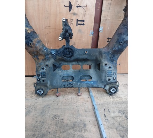 Балка (подрамник) передний