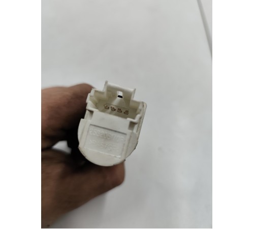 Включатель стоп сигнала