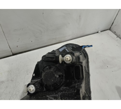 Фара передняя левая