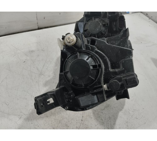 Фара передняя левая