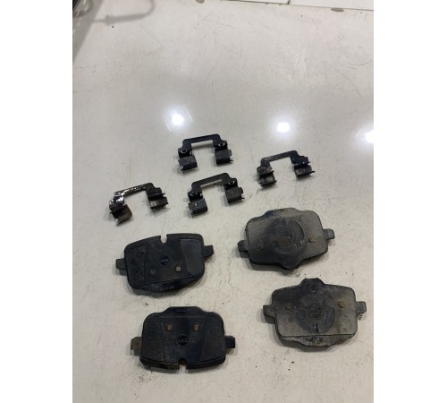 Комплект тормозных колодок задних