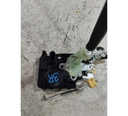 Замок двери задний правый