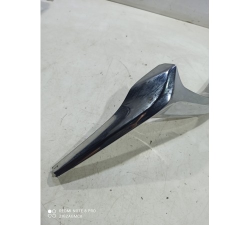 Молдинг решетки радиатора правый