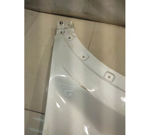 Крыло переднее левое