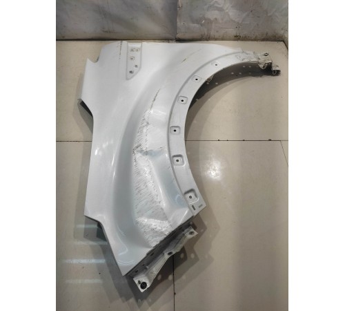 Крыло переднее левое