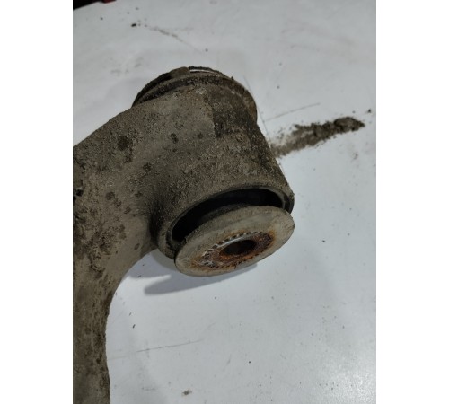 Рычаг подвески(передний левый)