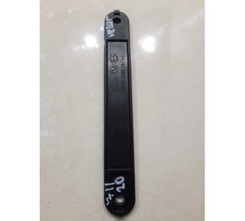 Накладка двери (передняя, левая)