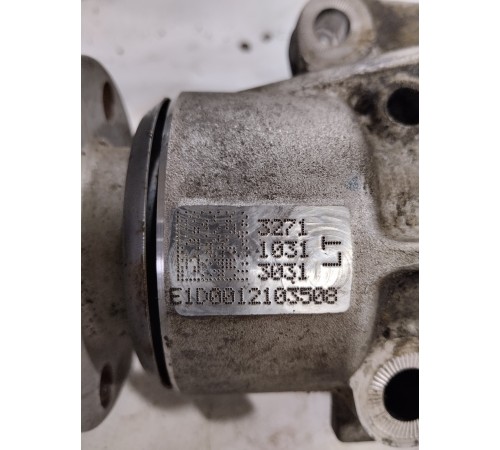 Редуктор передний