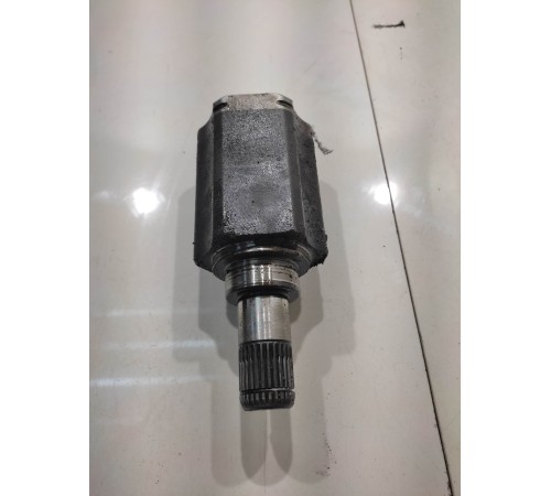 Привод (полуось) (передний левый)