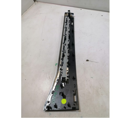 Накладка торпедо декоративная