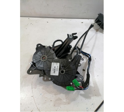 Замок двери сдвижной задний правый