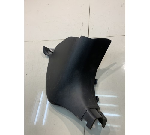 Накладка порога (уголок) (передняя, правая)