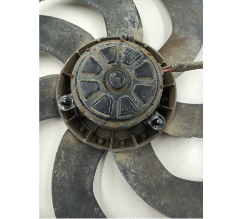 Вентилятор охлаждения двигателя