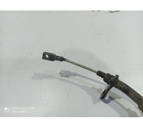 Трос стояночного тормоза