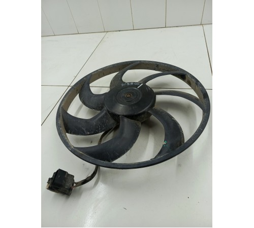 Вентилятор охлаждения двигателя