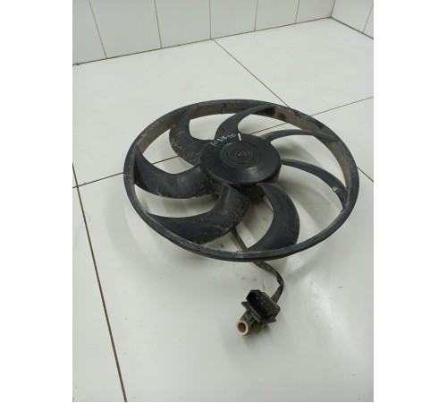 Вентилятор охлаждения двигателя