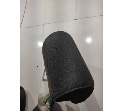 Подголовник (задний)