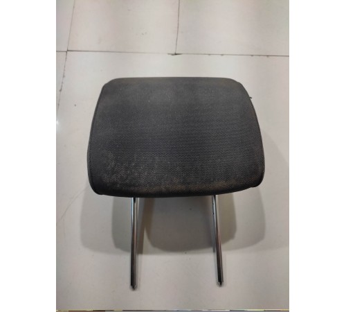 Подголовник (задний)