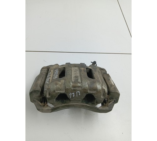 Суппорт передний правый