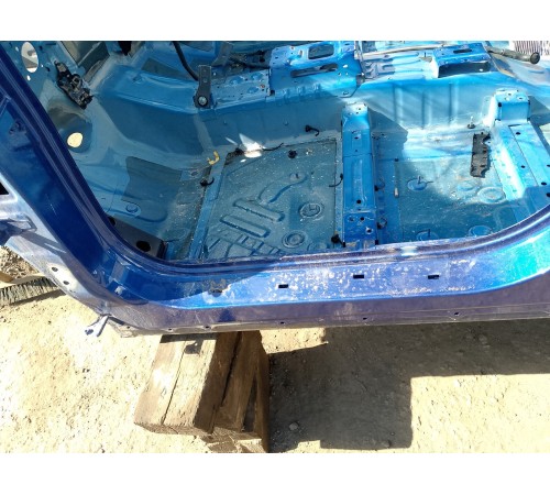 Порог со стойкой левый