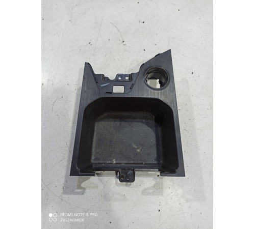 Накладка центральной консоли передняя