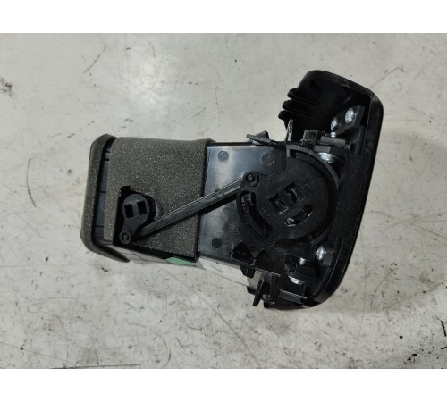 Дефлектор воздушный левый