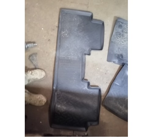 Комплект ковриков салона