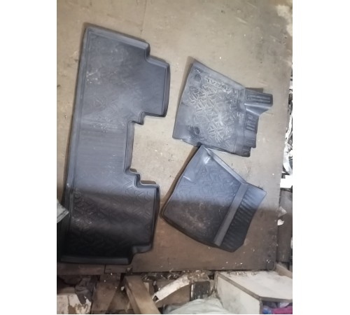 Комплект ковриков салона