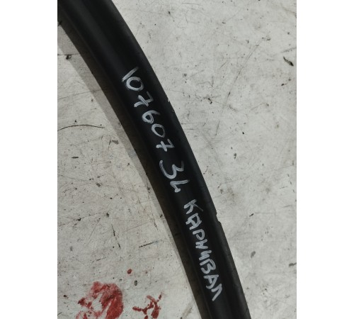 Уплотнитель стекла задний левый