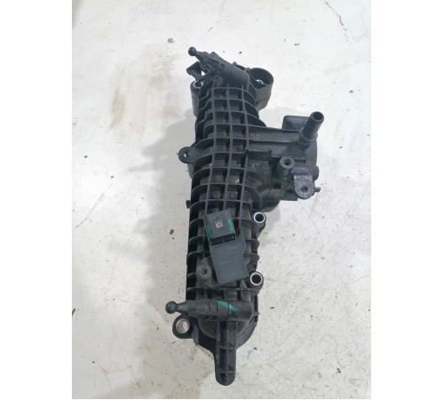 Впускной коллектор