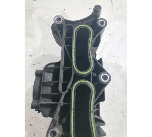 Впускной коллектор