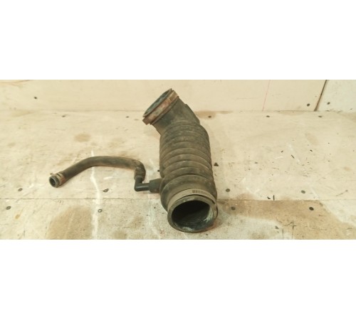 Патрубок воздушного фильтра