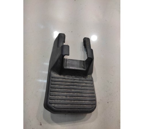 Заглушка крепления сиденья