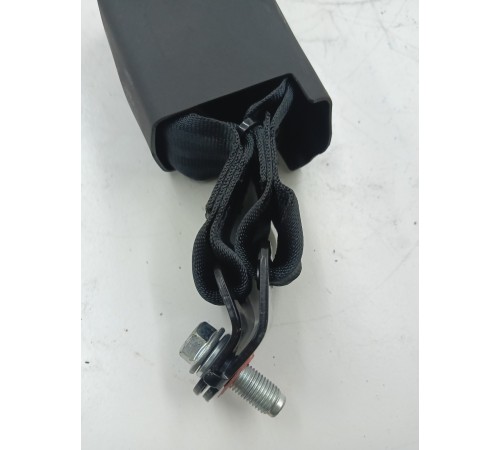 Ответная часть ремня безопасности задняя правая