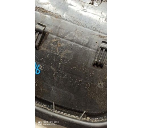 Заглушка двери (передняя, левая)