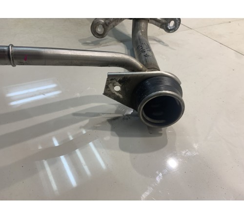 Горловина топливного бака