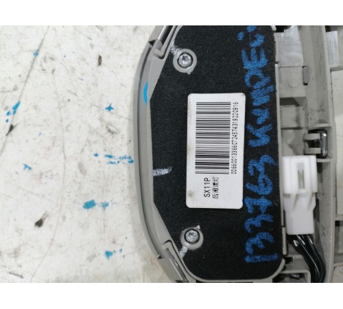 Плафон внутреннего освещения салона задний