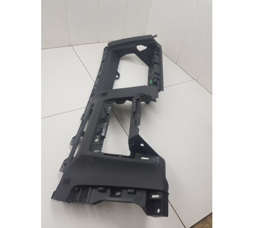 Накладка торпедо правая под бардачок