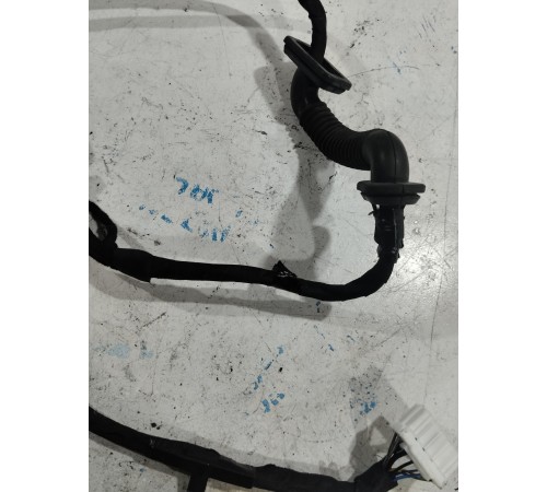 Электропроводка крышки багажника