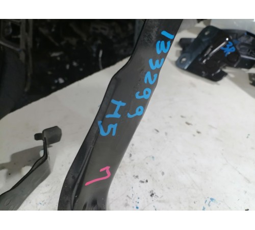 Лента крепления топливного бака правая