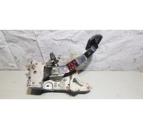 Педаль тормоза