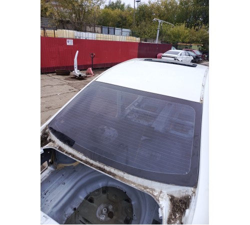 Стекло заднее