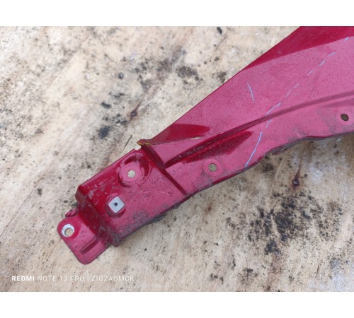 Крыло переднее правое