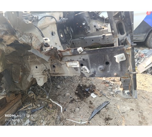 Стрела переднего правого лонжерона