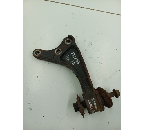 Кронштейн крепление переднего редуктора