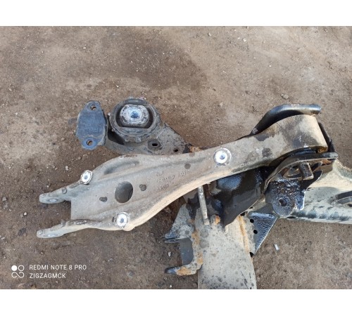 Рычаг подвески(задний правый)