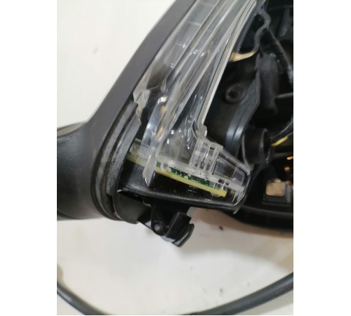 Зеркало заднего вида правое