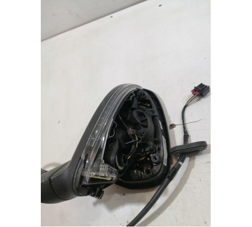 Зеркало заднего вида правое