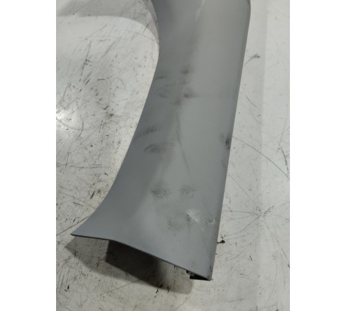 Обшивка крышки багажника левая верхняя