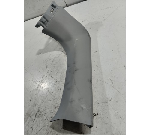 Обшивка крышки багажника левая верхняя